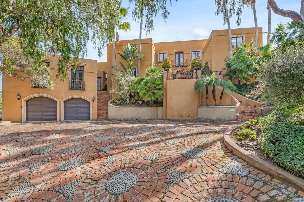 136 Hummingbird Property Photo 1