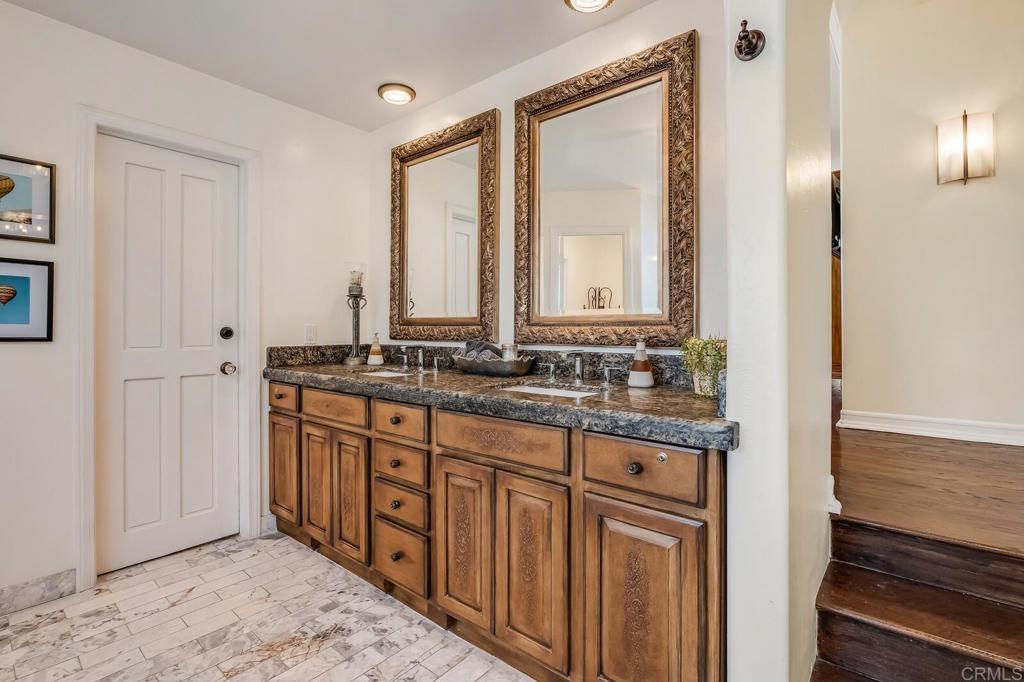 136 Hummingbird Property Photo 33