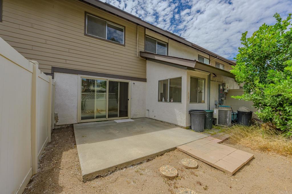 239 Eveningside Property Photo 10