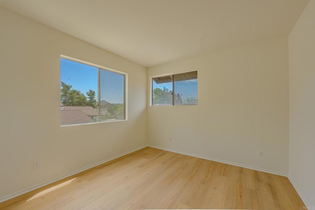 239 Eveningside Property Photo 13