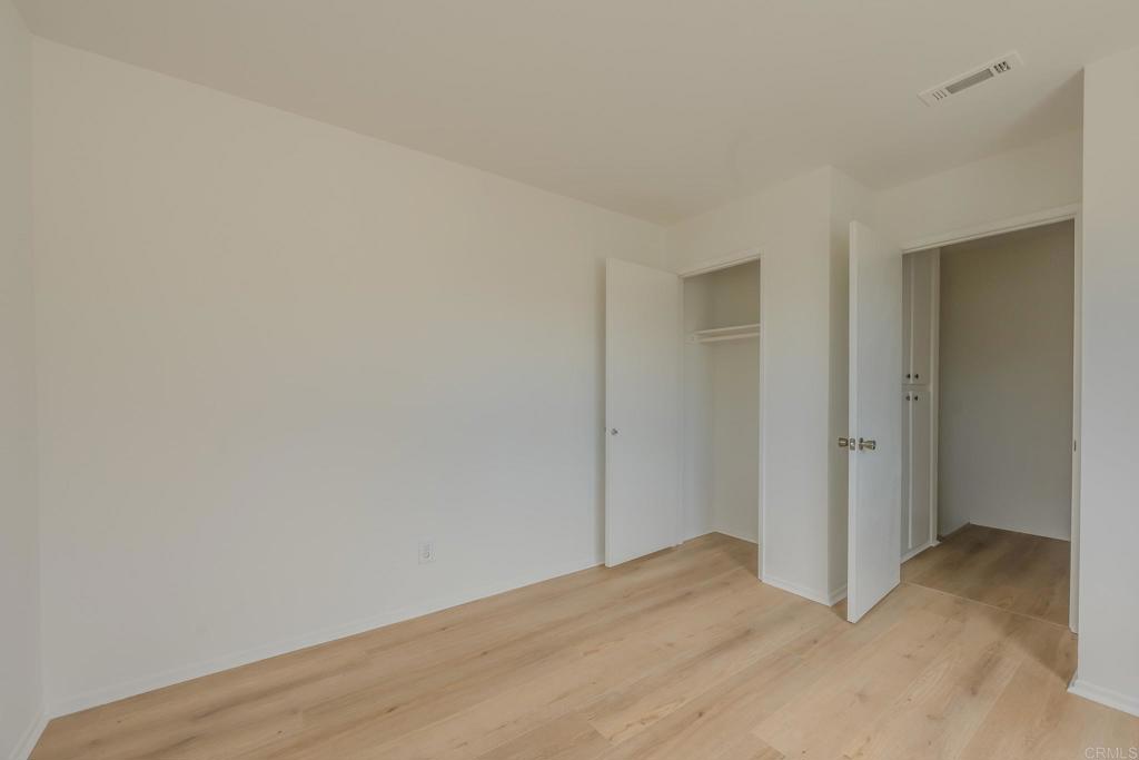 239 Eveningside Property Photo 14