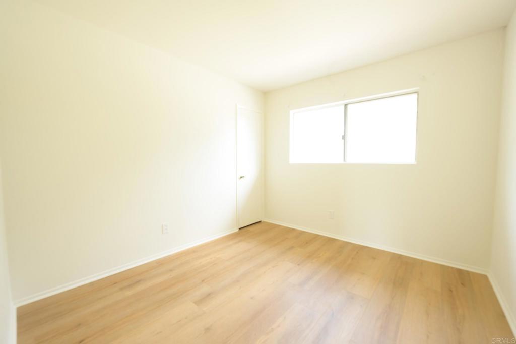 239 Eveningside Property Photo 15