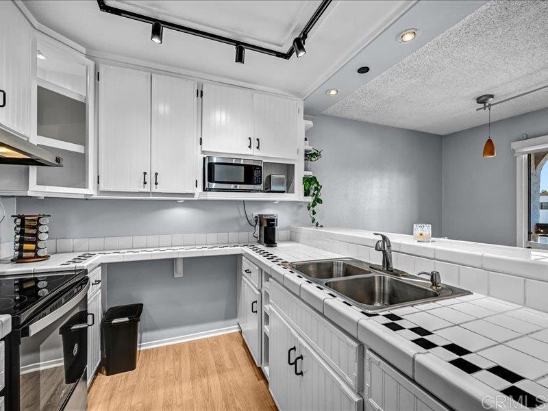 202 Candice Place Property Photo 8