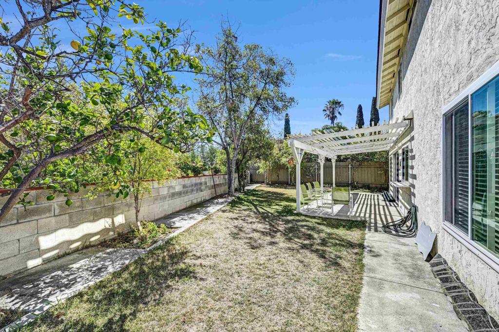 9378 Twin Mountain Circle Property Photo 26