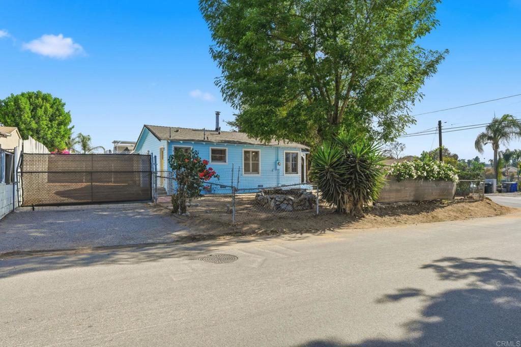 641 N Main Avenue Property Photo 26
