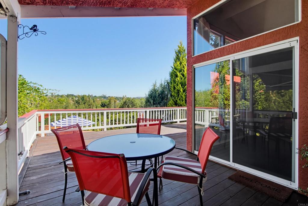 2202 Crest Hill Lane Property Photo 41