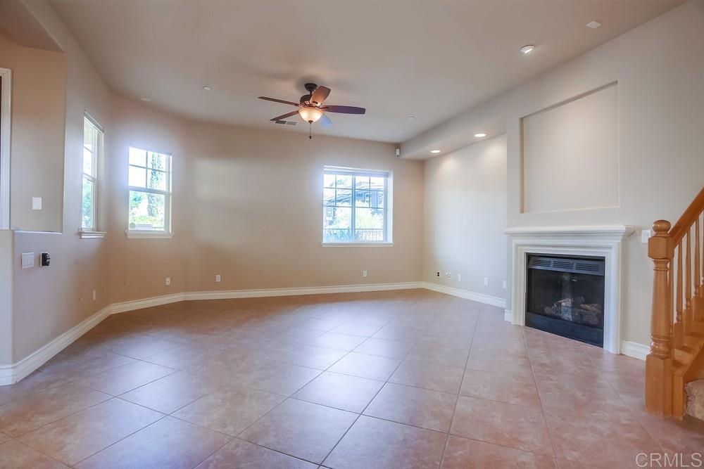 421 N Cedros Ave Property Photo 9