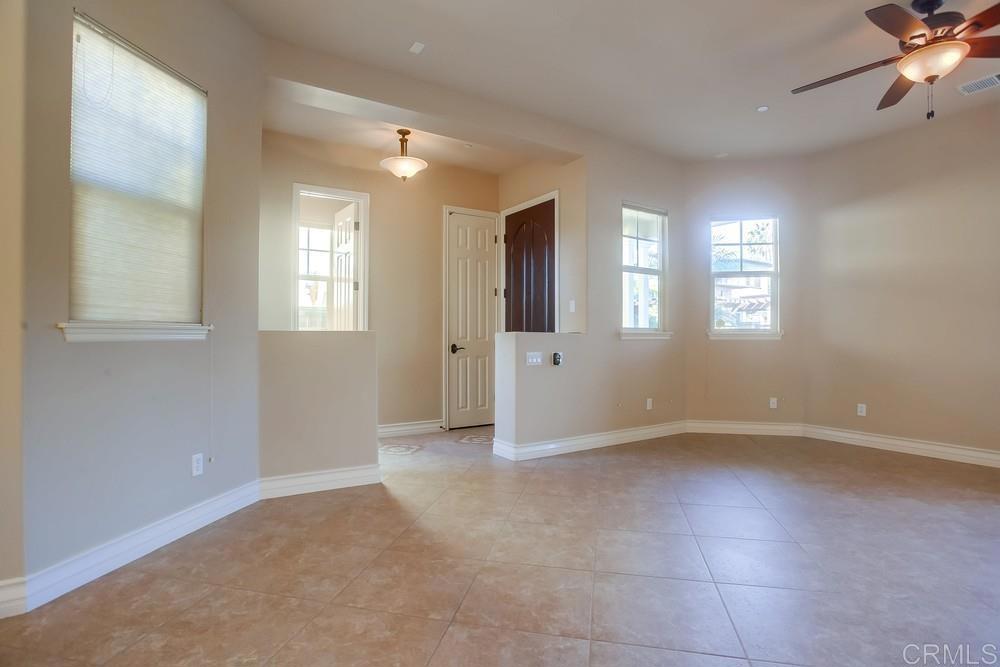 421 N Cedros Ave Property Photo 10