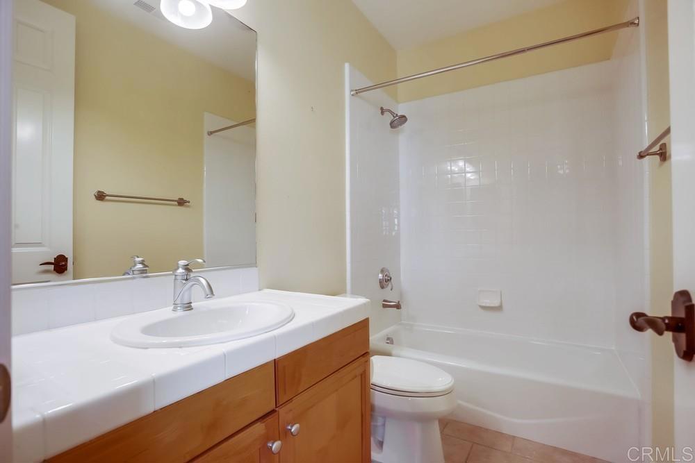 421 N Cedros Ave Property Photo 36