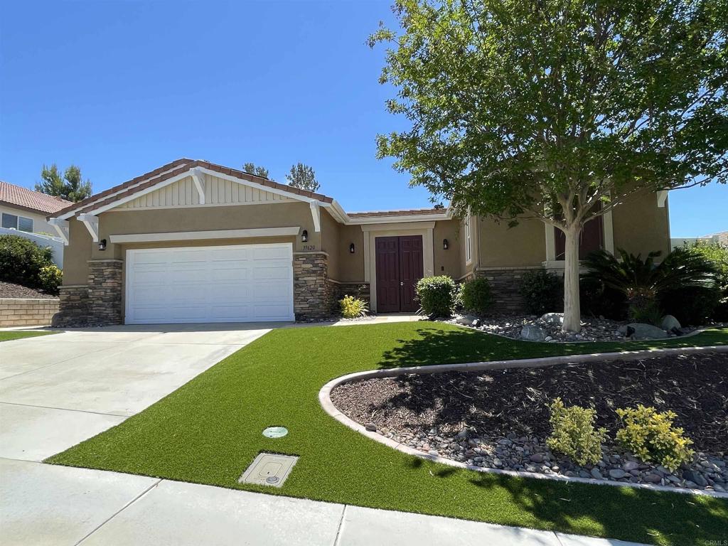 39620 Clos Du Val Property Photo 1