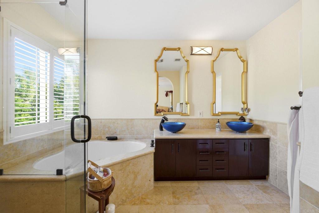 6056 Paseo Pradera Property Photo 7