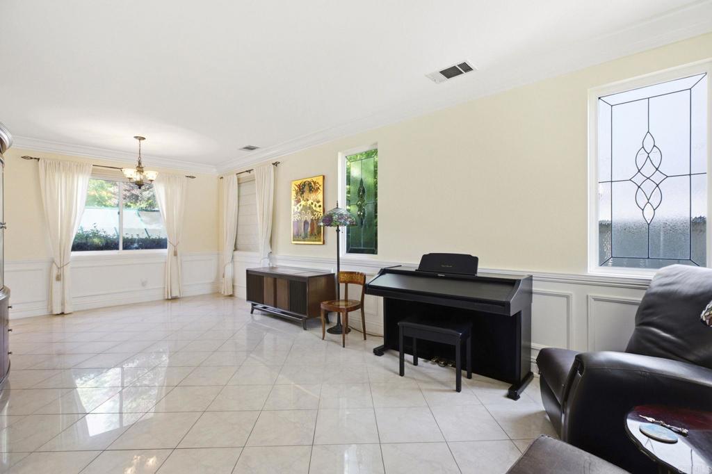 6056 Paseo Pradera Property Photo 16