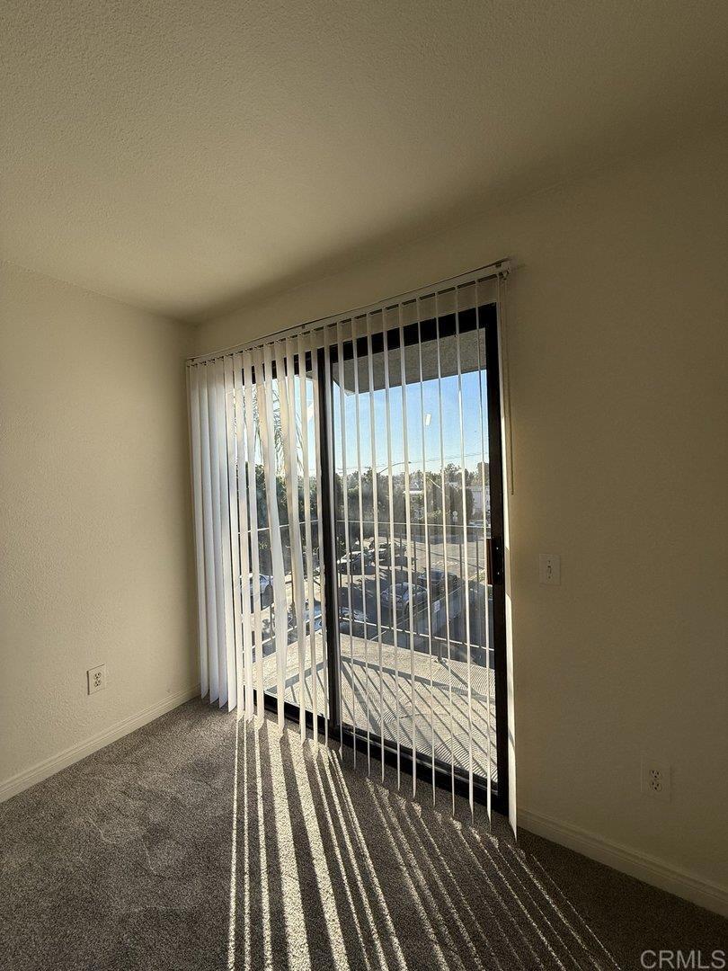 4120 Estrella Ave 14 Property Photo 3