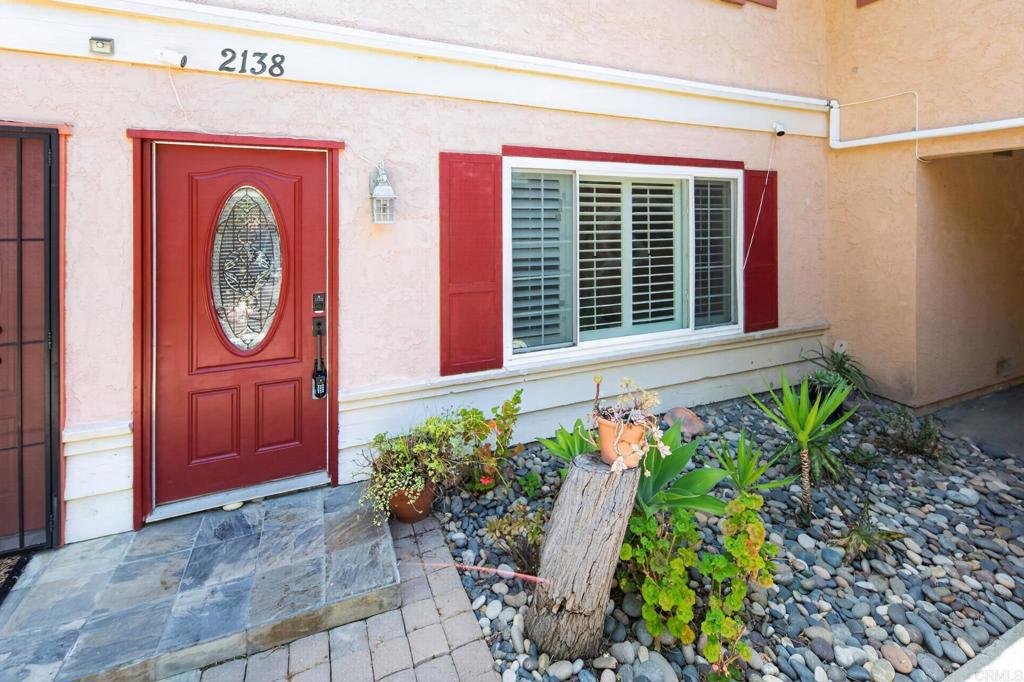 2138 Via Robles Property Photo 1