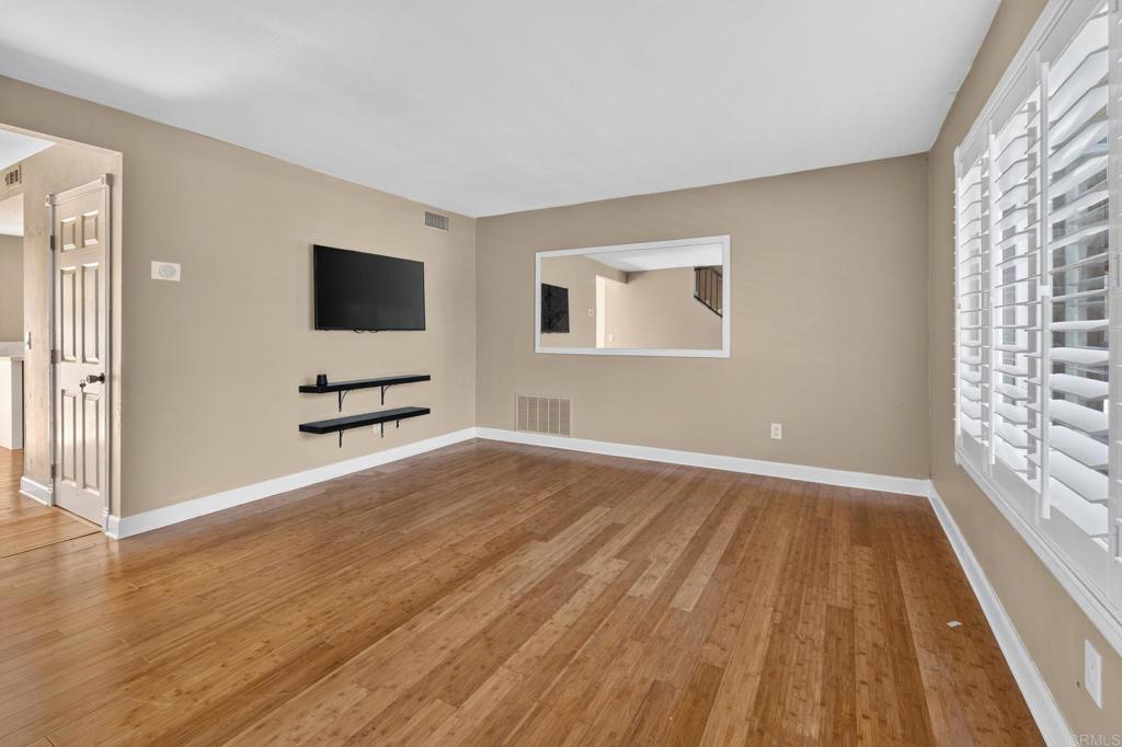 2138 Via Robles Property Photo 4