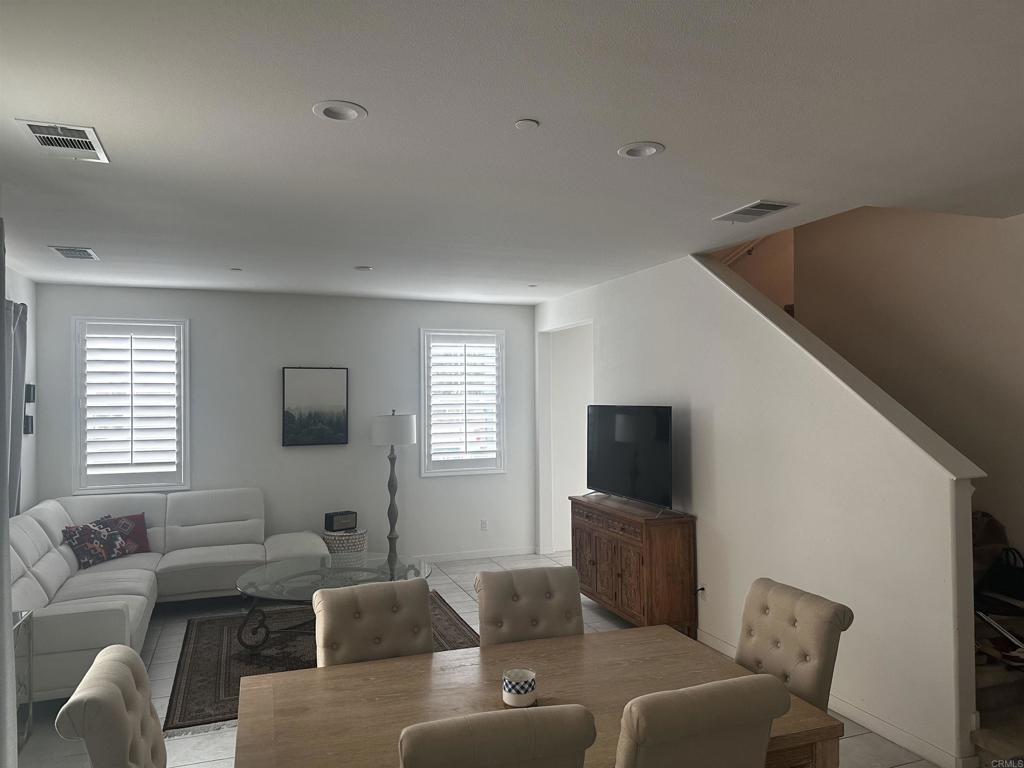 13841 Farmhouse Ave Property Photo 4