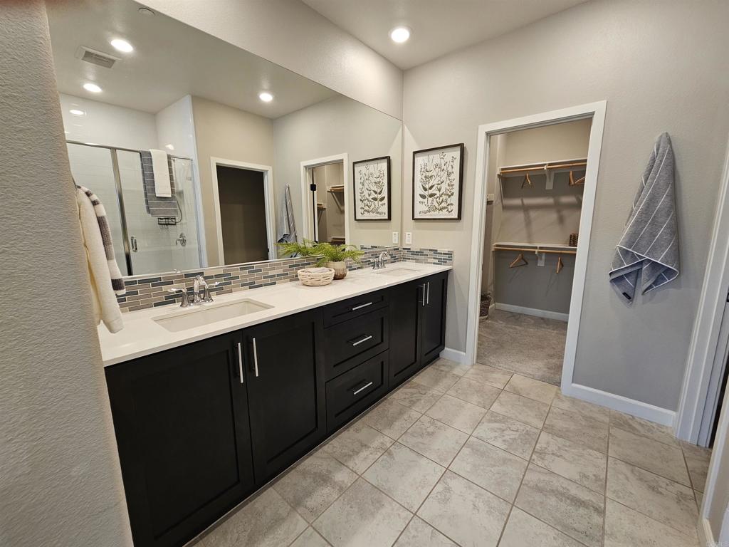 1118 Delpy View Point Property Photo 8