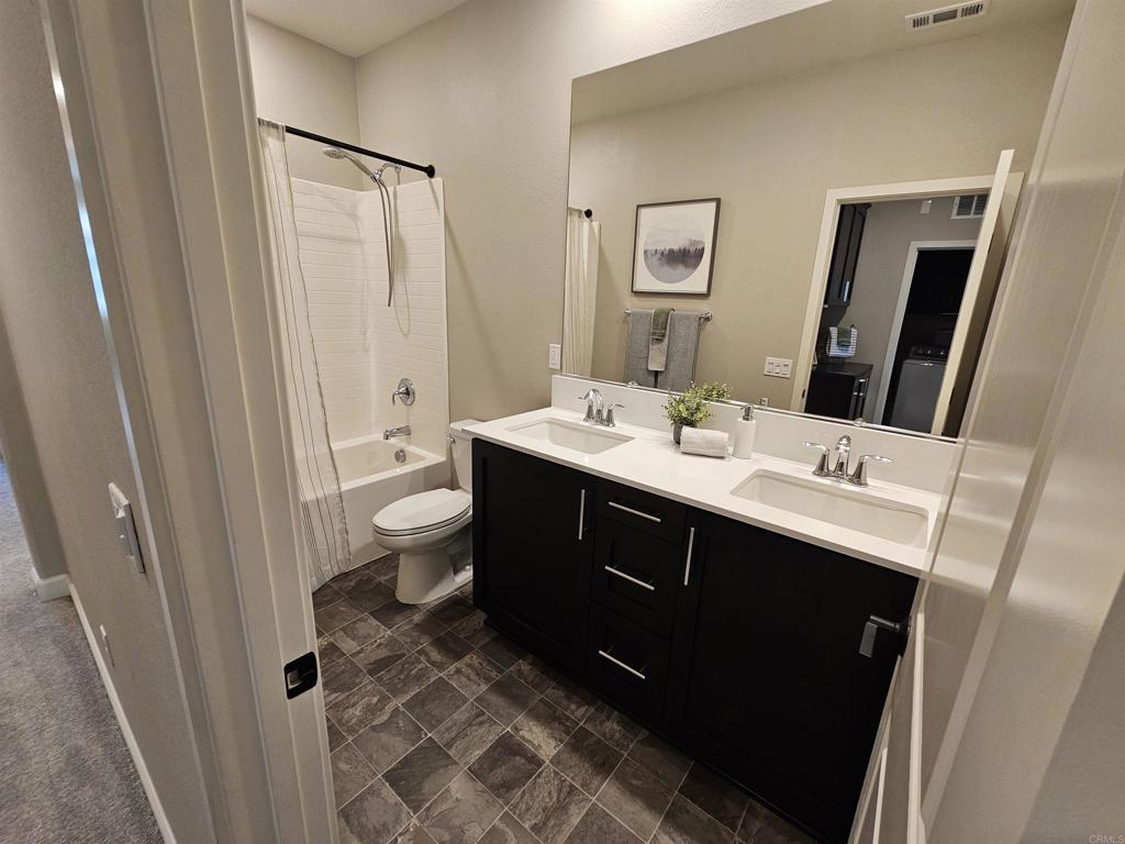 1118 Delpy View Point Property Photo 11