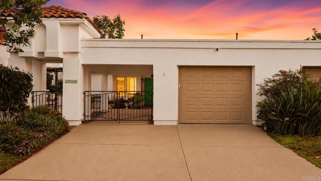 4909 Icaria Way Property Photo 30
