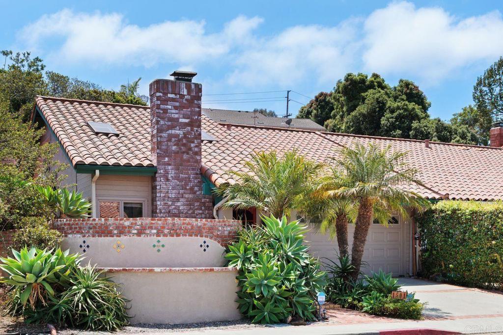 1501 Tennis Match Way Property Photo 2