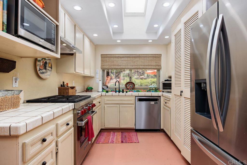 1501 Tennis Match Way Property Photo 10