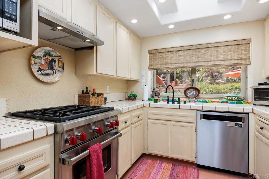 1501 Tennis Match Way Property Photo 11
