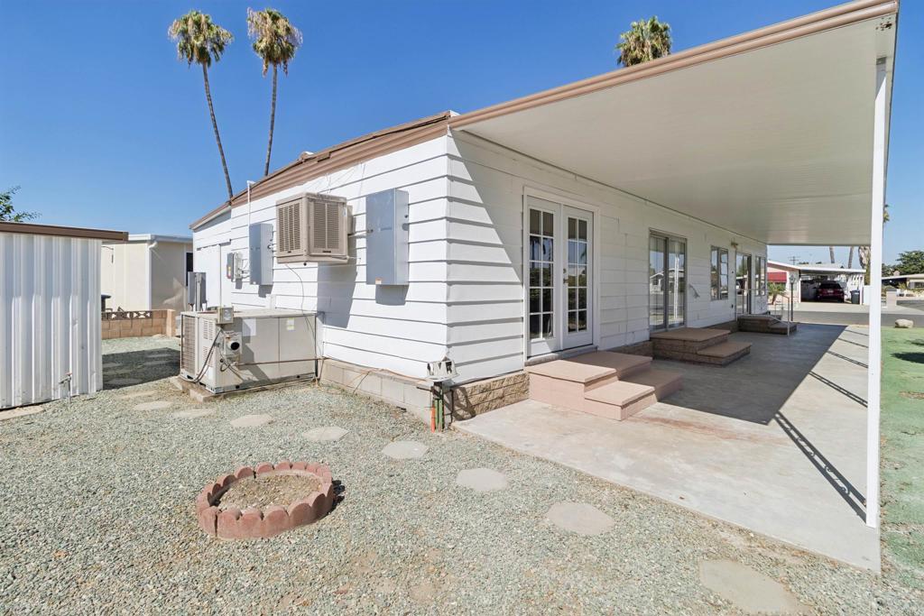 401 San Mateo Circle Property Photo 4