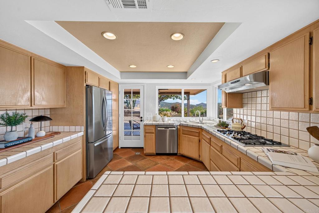 13703 Little Pond Road Property Photo 19