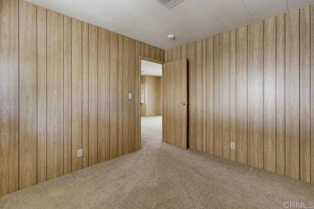 1219 E Barham Drive 24 Property Photo 13