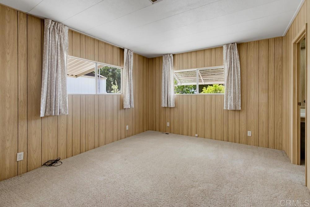 1219 E Barham Drive 24 Property Photo 15