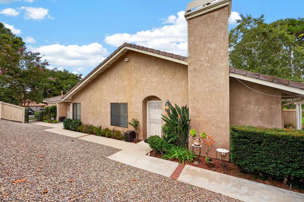 4233 Los Padres Drive Property Photo 4