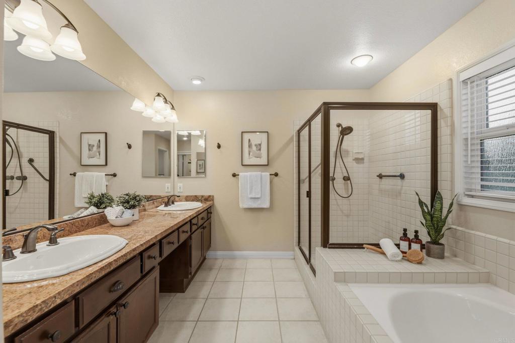 1356 Blackhawk Glen Property Photo 36