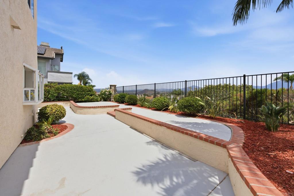 17152 Carranza Drive Property Photo 6