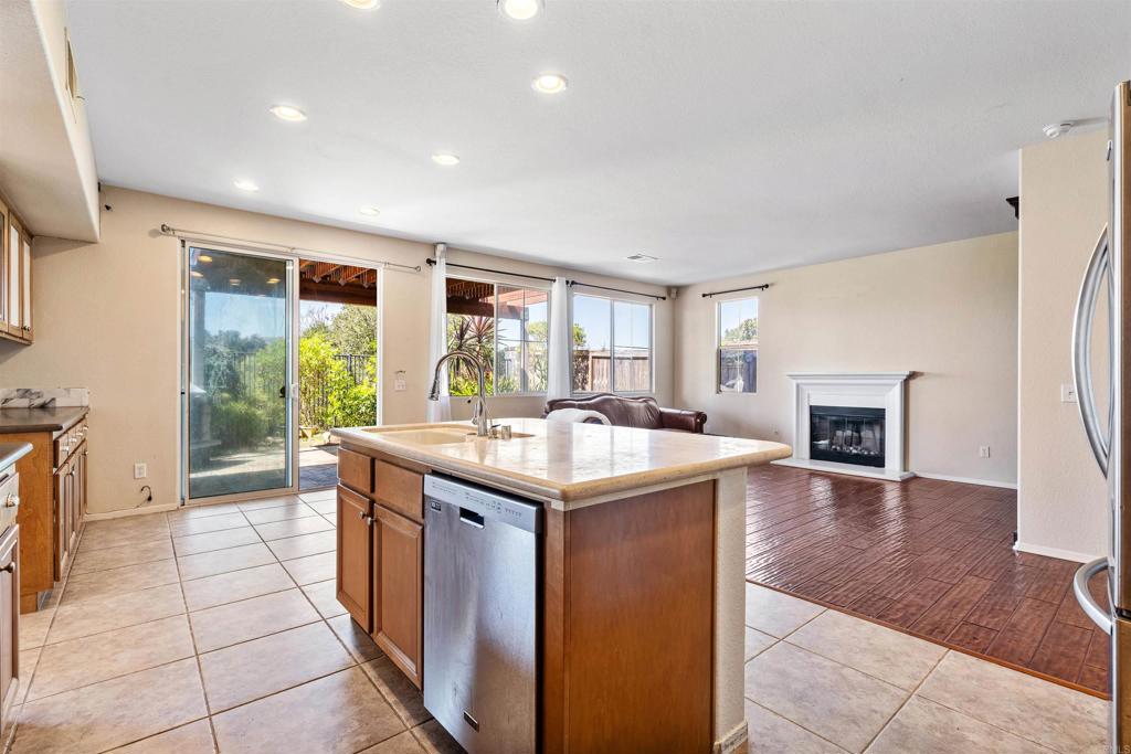 5276 Willow Walk Property Photo 12
