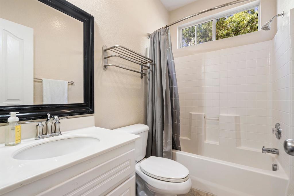 5276 Willow Walk Property Photo 16