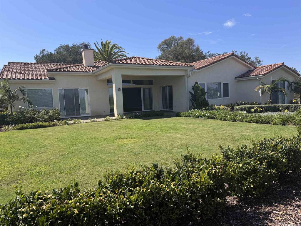 1011 Jimlojan Property Photo 23