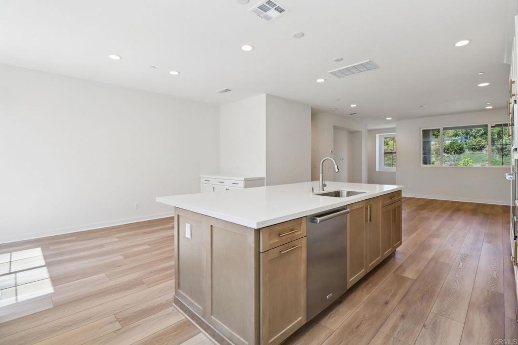 4942 Spirea Way Property Photo 3