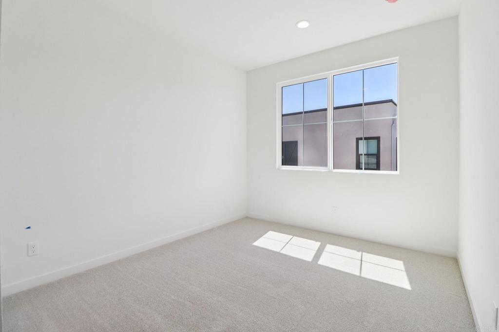 4942 Spirea Way Property Photo 17