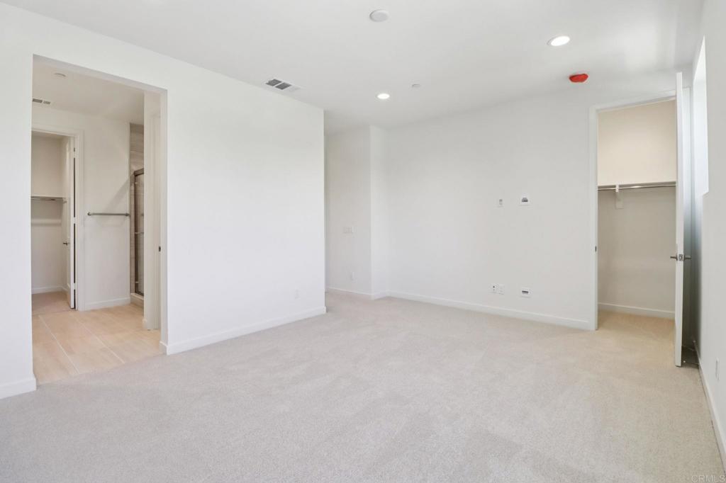 4942 Spirea Way Property Photo 25