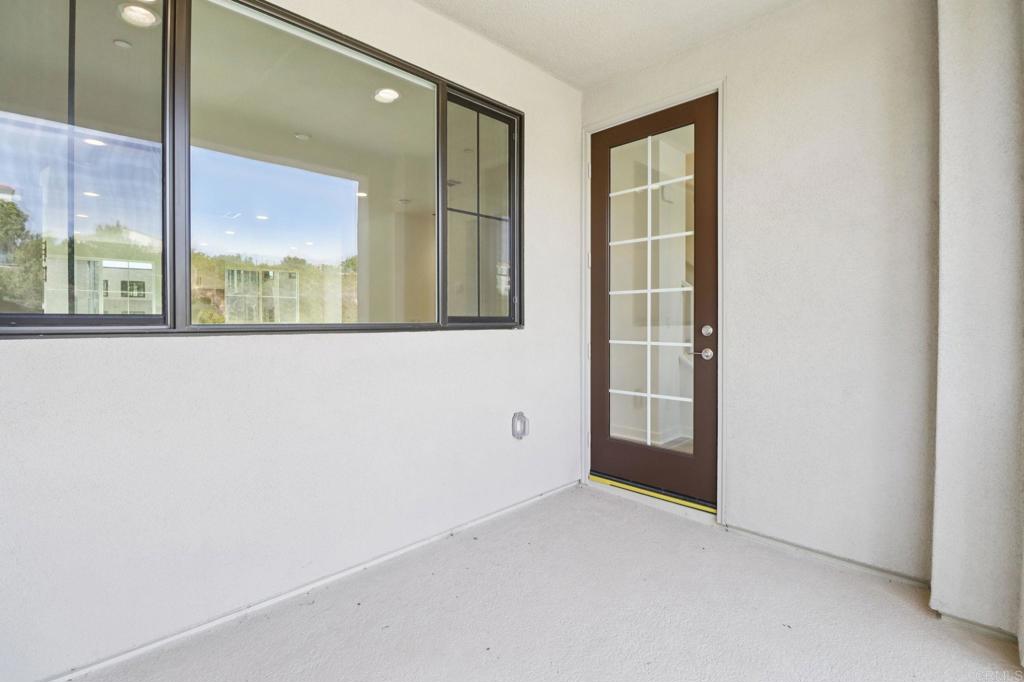 4942 Spirea Way Property Photo 29