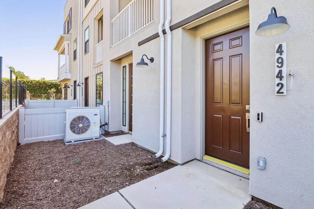 4942 Spirea Way Property Photo 36