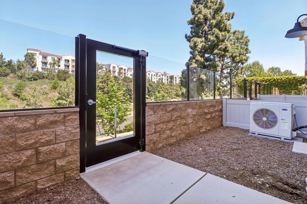 4942 Spirea Way Property Photo 39