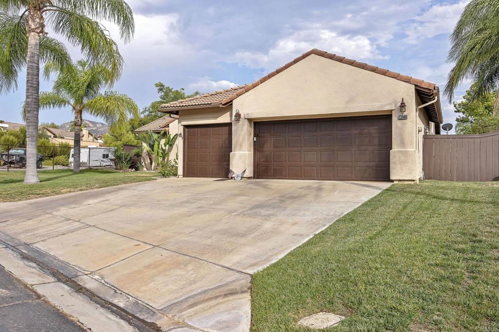 23560 Green Glen Property Photo 10