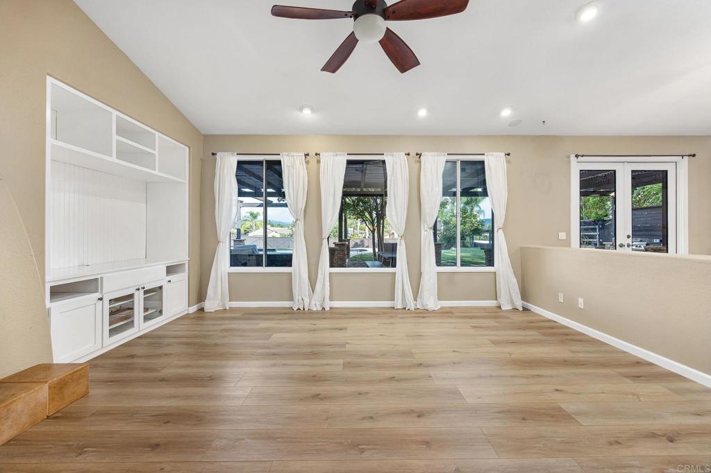 23560 Green Glen Property Photo 18