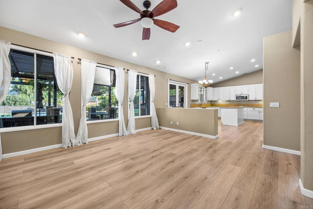 23560 Green Glen Property Photo 19