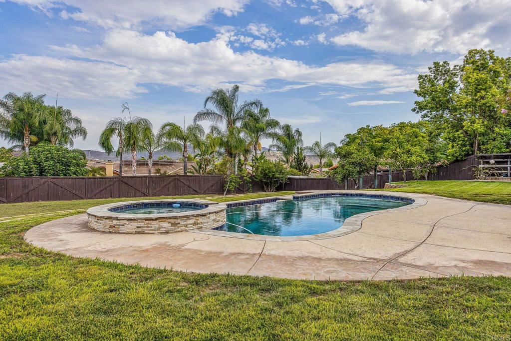 23560 Green Glen Property Photo 62