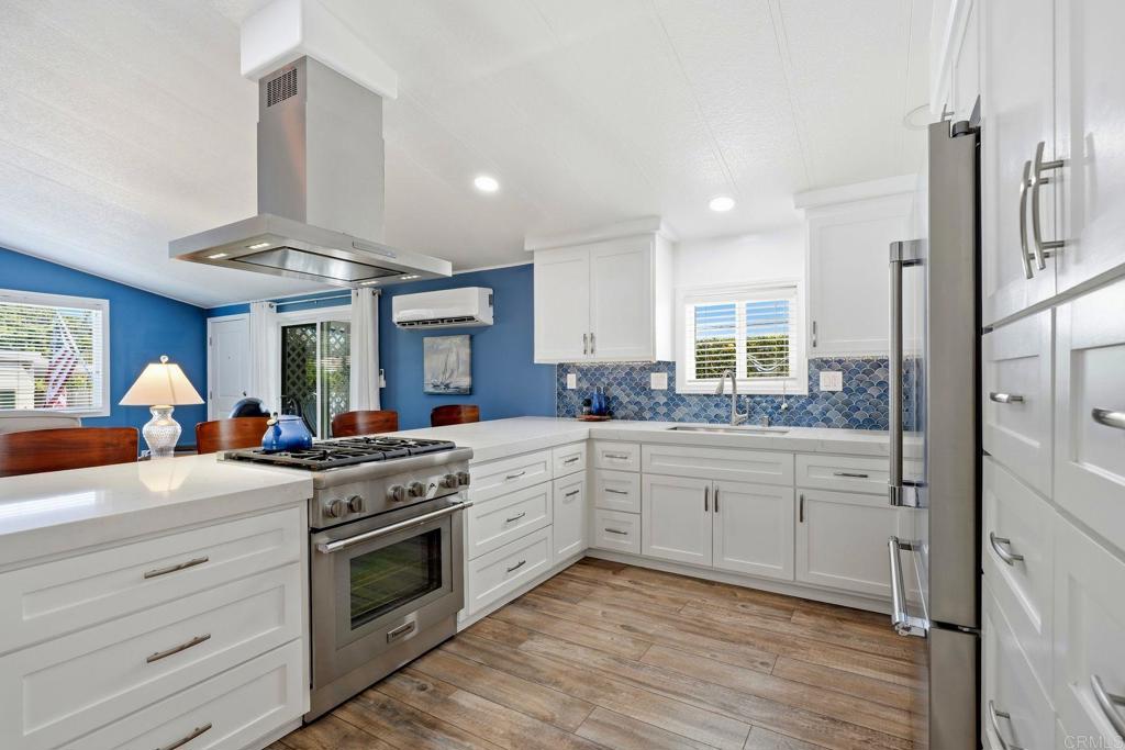 6493 Friendly Place Property Photo 3