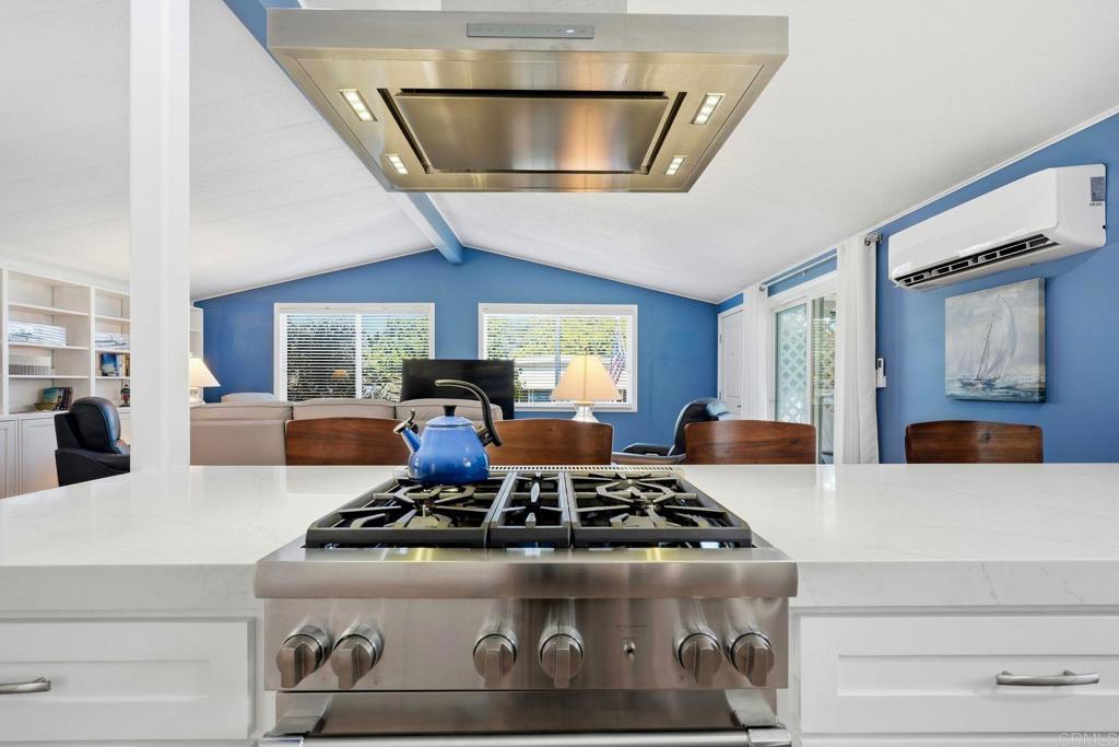 6493 Friendly Place Property Photo 11