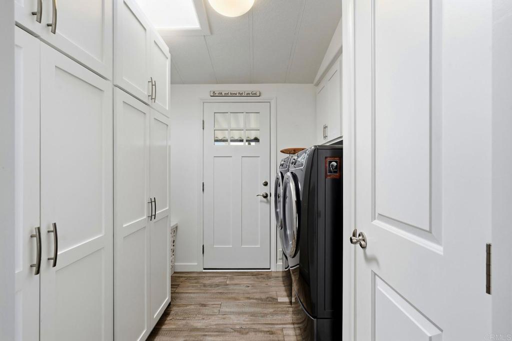 6493 Friendly Place Property Photo 22