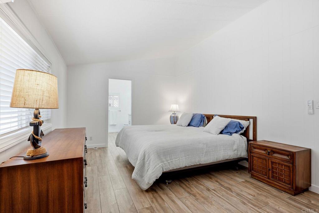 6493 Friendly Place Property Photo 32